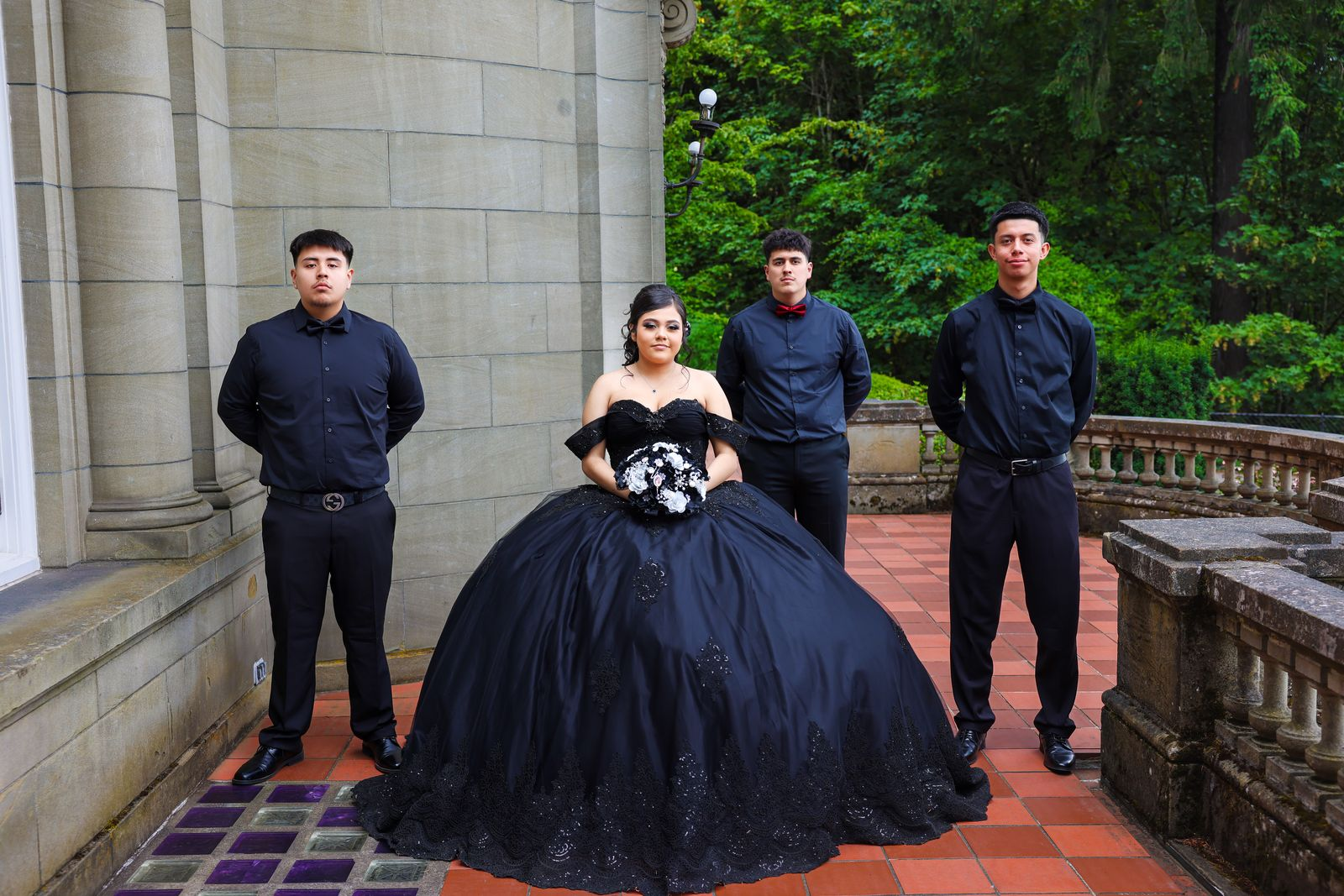 Quinceañera with chambelanes